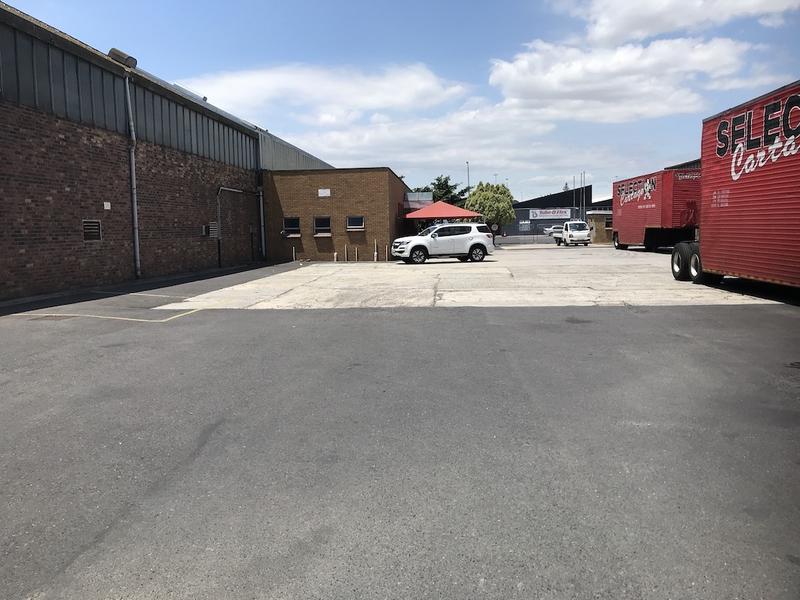 To Let commercial Property for Rent in Epping Western Cape